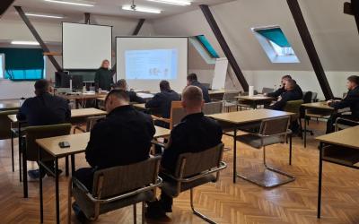 Održani treninzi za pravosudnu policiju o pristupu prilagođenom djeci