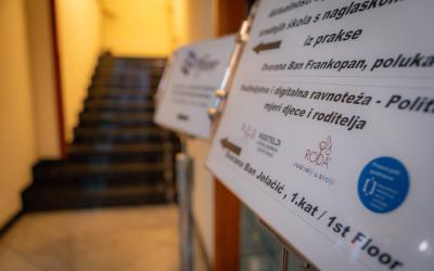 Održana konferencija Roditeljstvo i digitalna ravnoteža - politike po mjeri djece i roditelja